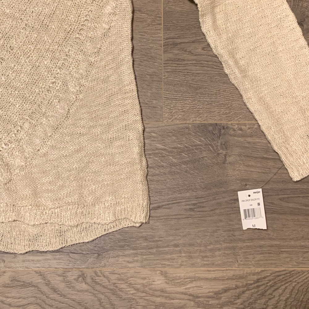 Sweater - Picture 3 of 3
